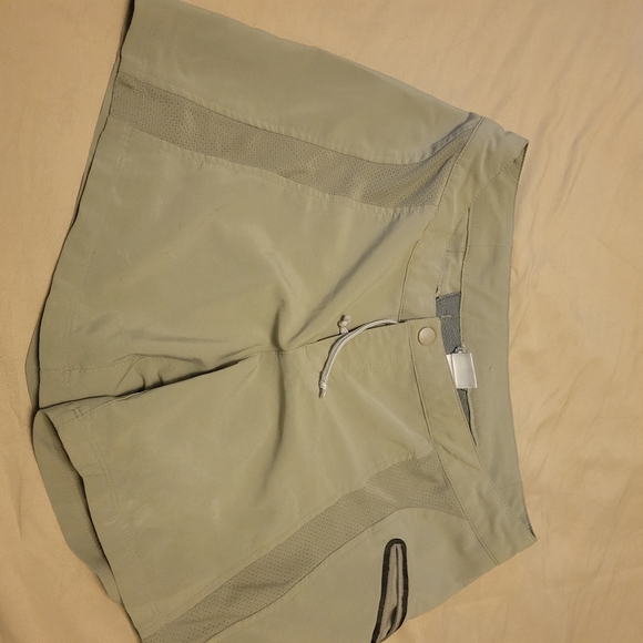 Shorts - Picture 1 of 2